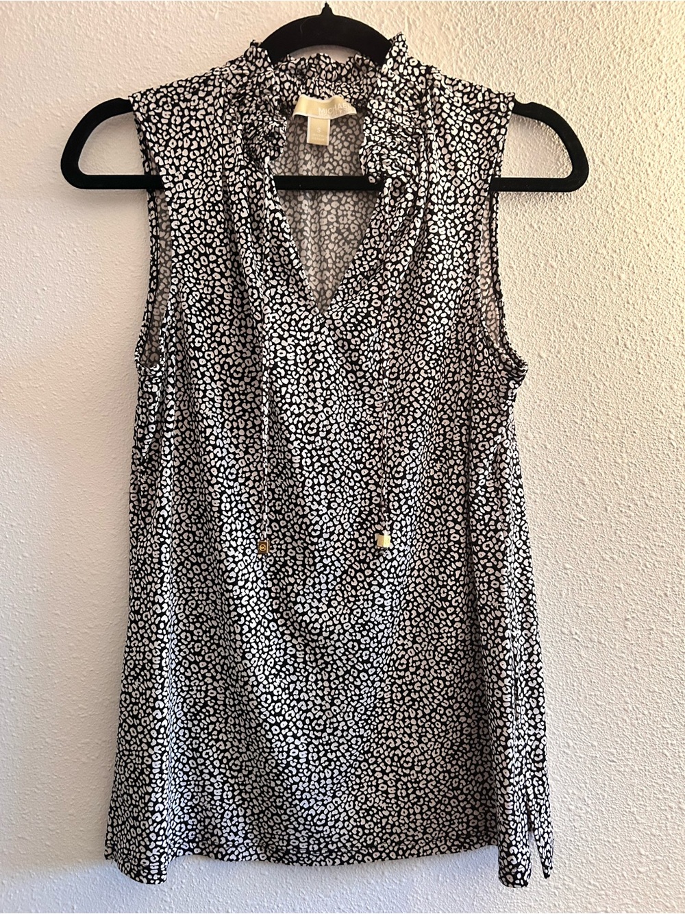 Michael Kors Black and White Sleeveless Printed Camisole